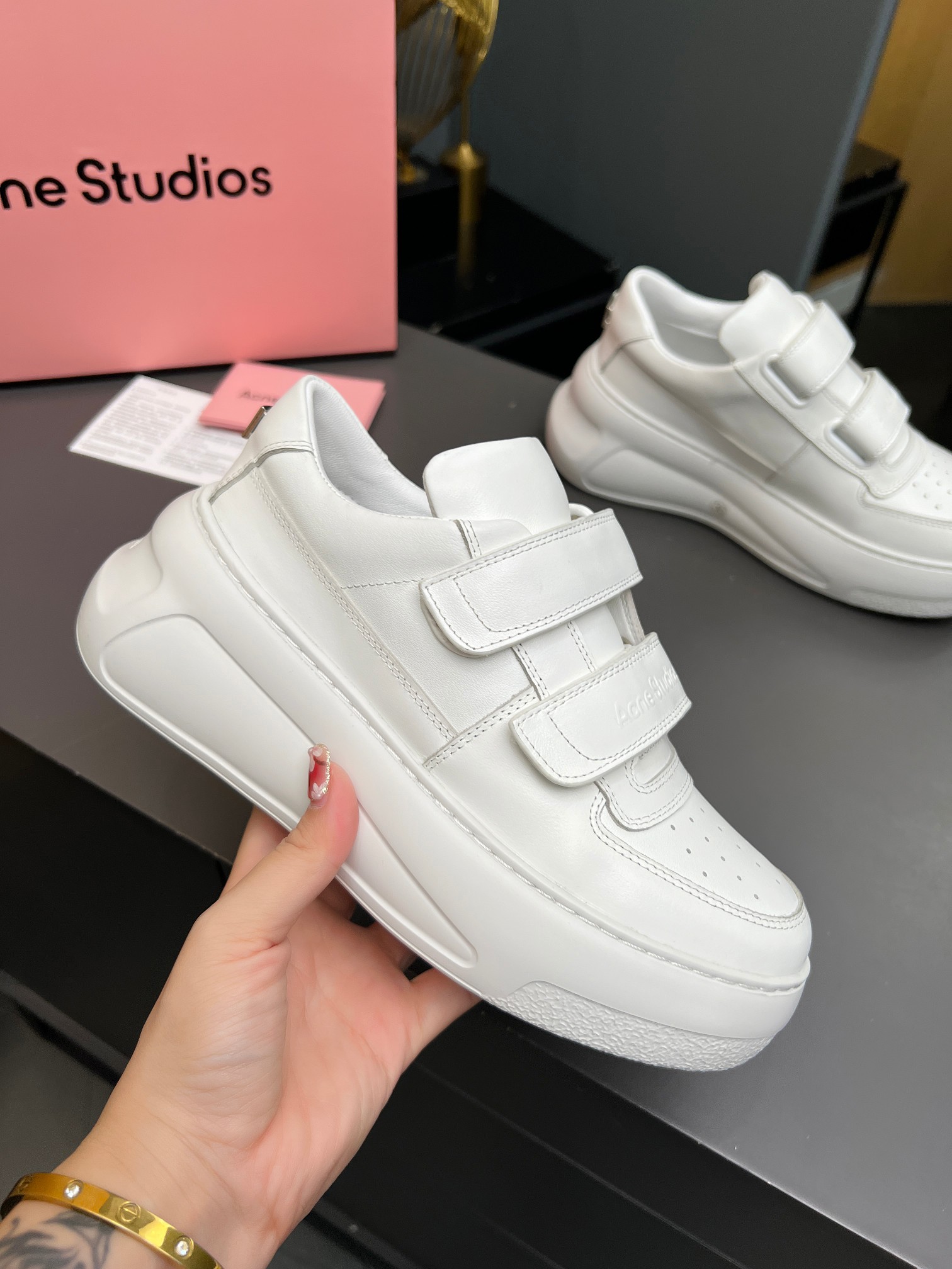 Women's high heels